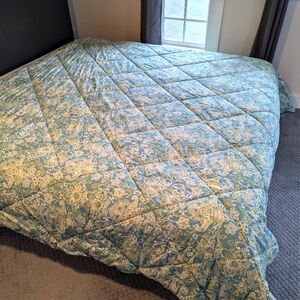King Pottery Barn Down Comforter
